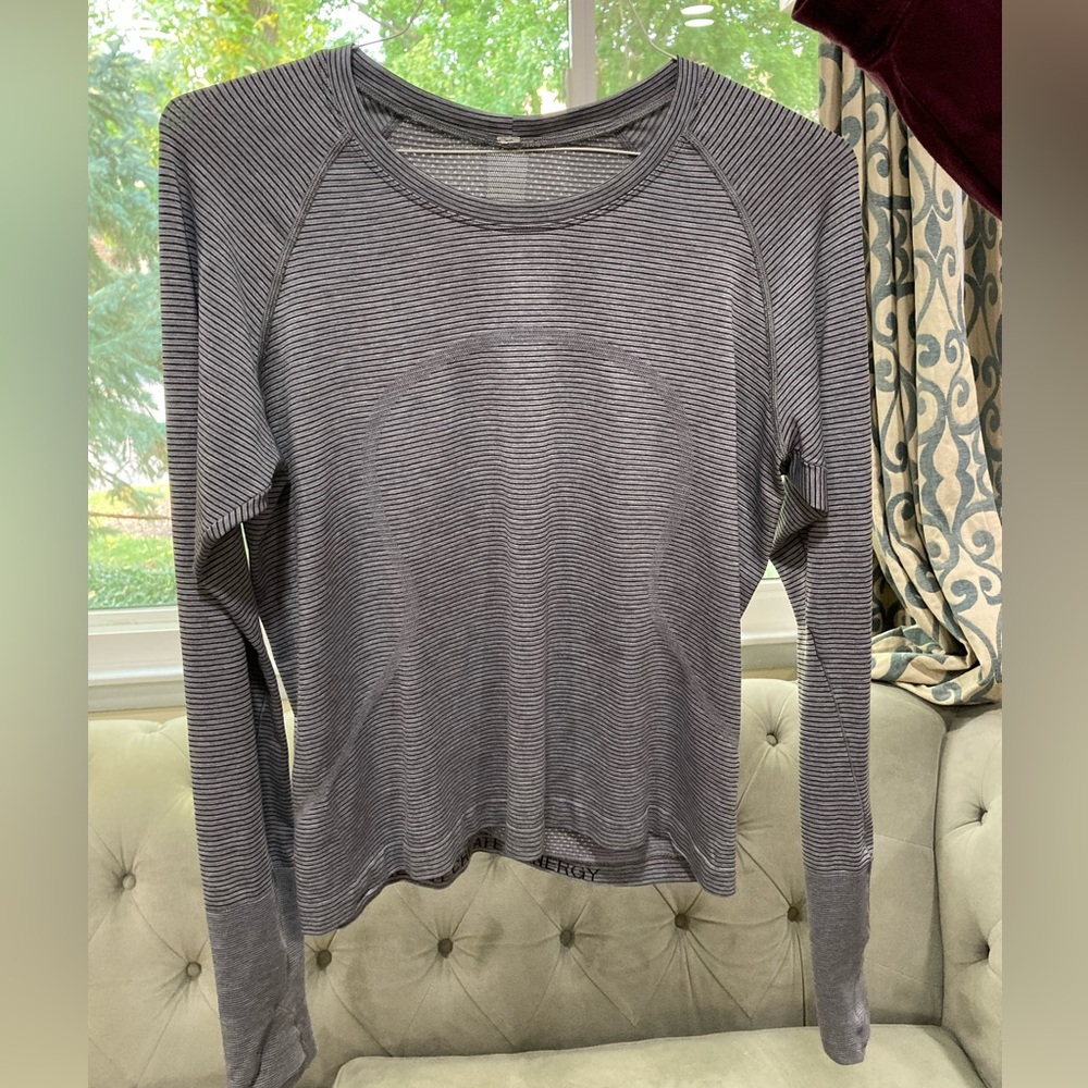 Lululemon swiftly tech long sleeve shirt